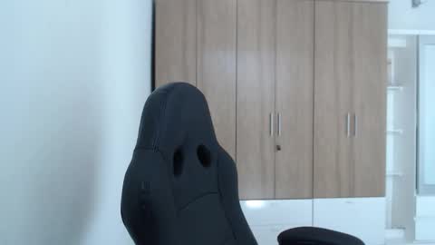 Roxana online show from December 14, 6:12 pm