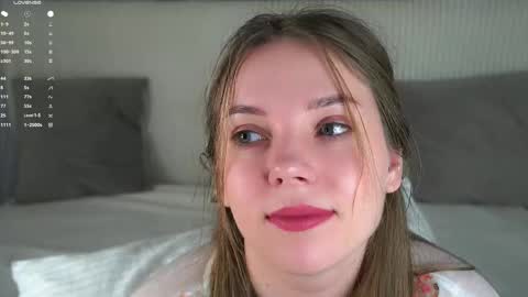 Snapshot of roxannastoo chatting on November 20, 2:34 am roxannastoo online show from November 20, 2:34 am