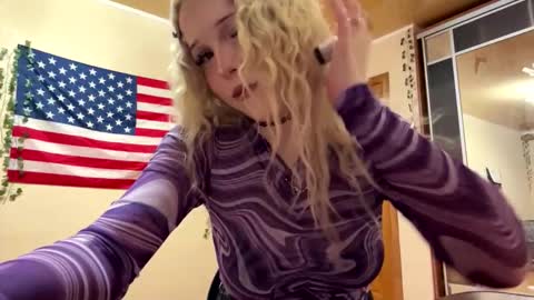 Molly online show from February 28, 10:22 pm