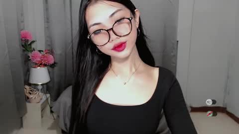 Snapshot of roxie_fuckdoll chatting on January 28, 10:01 pm Roxie online show from January 28, 10:01 pm