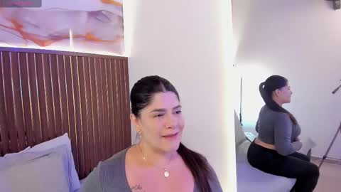 Roxie  online show from November 24, 12:05 pm