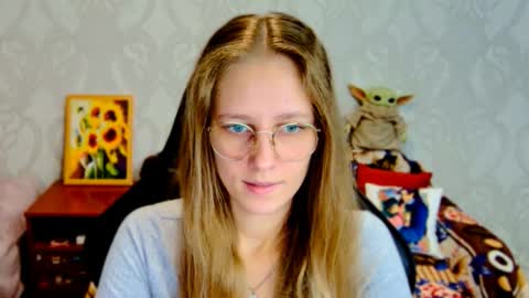 roxie_shy online show from September 30, 7:46 am