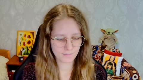 roxie_shy online show from November 28, 9:12 am