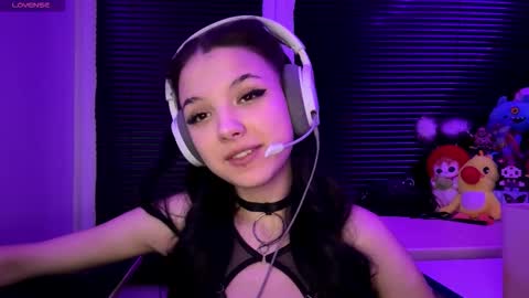 Hana online show from December 4, 4:16 pm