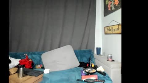 roxihazeleyes online show from January 5, 5:27 pm