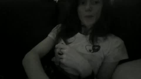 roxiielicious online show from May 4, 5:47 am