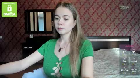 Snapshot of roxxana_xxxx chatting on October 11, 1:09 pm roxxana_xxxx online show from October 11, 1:09 pm