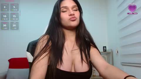 roxxi_2110 online show from September 14, 1:16 am