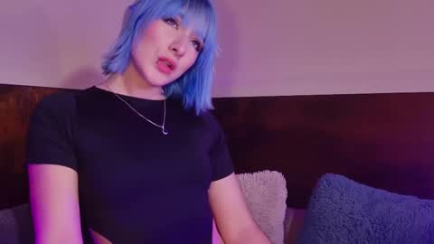 Snapshot of roxxxevelvet chatting on September 14, 6:01 am Roxx IG online show from September 14, 6:01 am