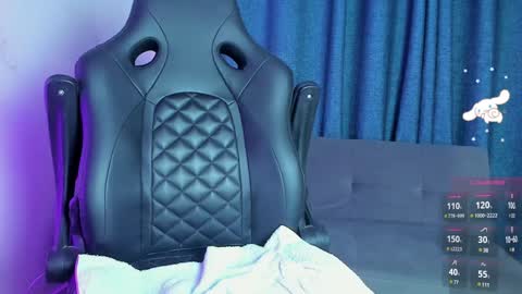 Snapshot of roxy_clark chatting on February 7, 5:31 am Annah online show from February 7, 5:31 am