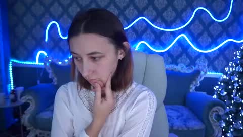 Snapshot of roxy_rayy chatting on December 12, 7:48 pm roxy_rayy online show from December 12, 7:48 pm