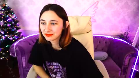 Snapshot of roxy_rayy chatting on December 23, 2:28 pm roxy_rayy online show from December 23, 2:28 pm