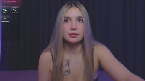 Snapshot of roxychilli chatting on November 16, 9:31 pm Roxy online show from November 16, 9:31 pm