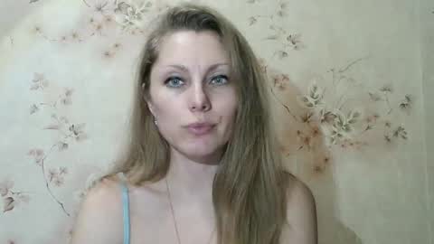 roxyfox18x01 online show from January 5, 5:27 pm