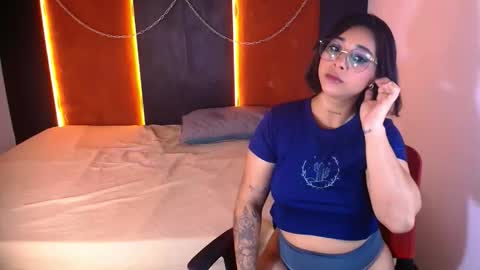 roxypalmer11 online show from November 20, 12:27 pm