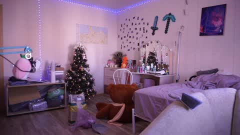 roxysuh online show from February 5, 6:35 am