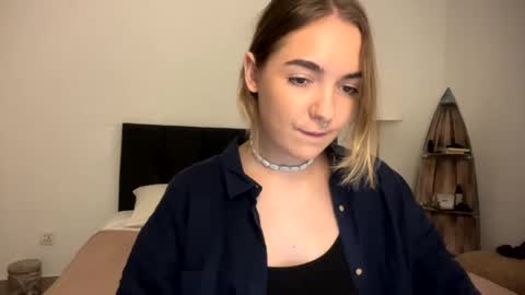 Roxy online show from April 13, 1:27 pm