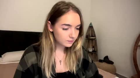 Roxy online show from April 16, 1:45 pm