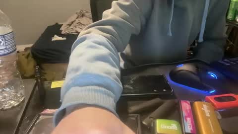 Snapshot of royalty13m chatting on December 17, 12:11 pm Royalty13m online show from December 17, 12:11 pm