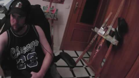 Snapshot of royer04 chatting on November 23, 8:08 pm royer04 online show from November 23, 8:08 pm