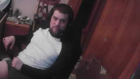 royer04 online show from February 12, 7:42 pm