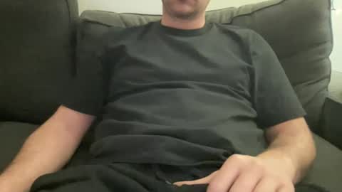 Snapshot of roythegil chatting on January 5, 10:29 pm roythegil online show from January 5, 10:29 pm