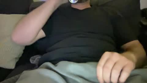 Snapshot of roythegil chatting on December 20, 7:26 am roythegil online show from December 20, 7:26 am