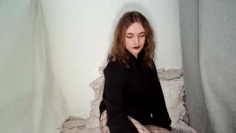 Rose  online show from March 29, 9:04 pm