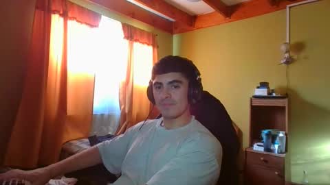 Snapshot of rpaulo25 chatting on February 4, 9:52 pm rpaulo25 online show from February 4, 9:52 pm