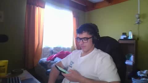 Snapshot of rpaulo25 chatting on March 8, 5:54 pm rpaulo25 online show from March 8, 5:54 pm