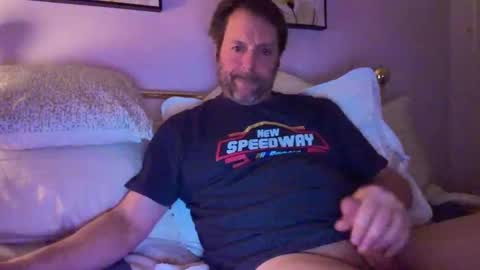 Snapshot of rtrmoney18 chatting on December 15, 1:32 am rtrmoney18 online show from December 15, 1:32 am