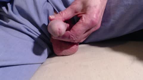 Snapshot of rubbertapper chatting on February 18, 9:53 pm rubbertapper online show from February 18, 9:53 pm