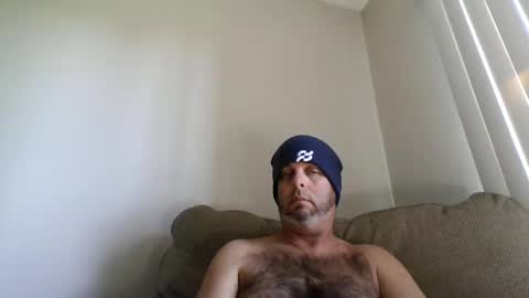 Snapshot of rubbingoneout714 chatting on January 1, 4:29 pm rubbingoneout714 online show from January 1, 4:29 pm