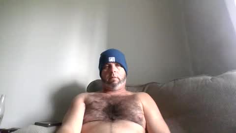 Snapshot of rubbingoneout714 chatting on January 5, 9:03 pm rubbingoneout714 online show from January 5, 9:03 pm