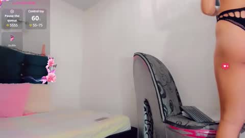 Snapshot of rubi_30 chatting on January 3, 7:18 pm Rubi i love online show from January 3, 7:18 pm