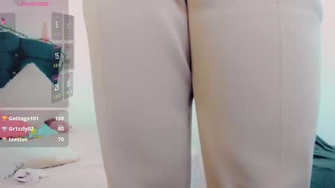 Snapshot of rubi_30 chatting on February 27, 7:58 pm Rubi i love online show from February 27, 7:58 pm