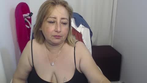 Snapshot of rubi_halliwey chatting on January 12, 12:07 am Rubi online show from January 12, 12:07 am
