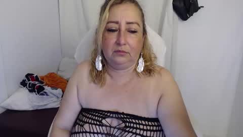 Snapshot of rubi_halliwey chatting on September 21, 12:34 am Rubi online show from September 21, 12:34 am