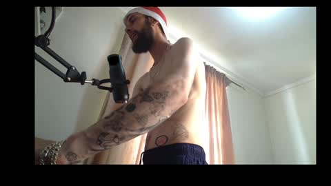 Snapshot of rubitricky chatting on December 5, 4:09 am RubitRicky online show from December 5, 4:09 am