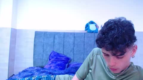 Ruby and Vanie online show from February 3, 11:21 pm