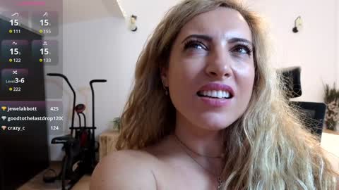 Ruby online show from December 17, 3:39 am