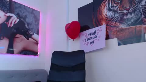 Snapshot of ruby_your_milf chatting on February 15, 12:37 am ruby_your_milf online show from February 15, 12:37 am