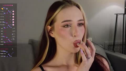 Snapshot of rubyalaska chatting on February 26, 10:42 pm Ruby online show from February 26, 10:42 pm