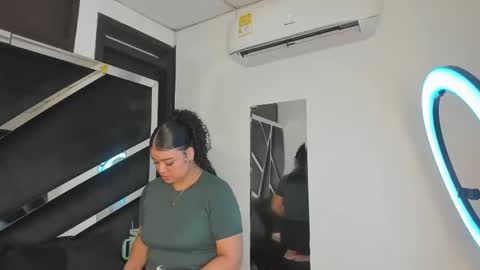 rubyxht online show from September 11, 12:38 pm