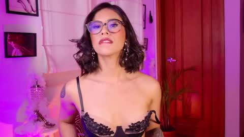 Rue online show from January 14, 6:35 pm