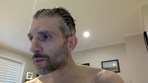 Snapshot of rugbymvp chatting on February 10, 1:44 pm rugbymvp online show from February 10, 1:44 pm