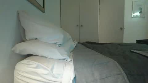 Snapshot of ruinedmyfun chatting on February 18, 9:32 am ruinedmyfun online show from February 18, 9:32 am