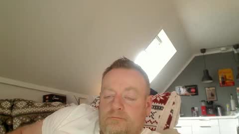 Snapshot of runepetter chatting on February 3, 2:24 pm bignorwegian online show from February 3, 2:24 pm