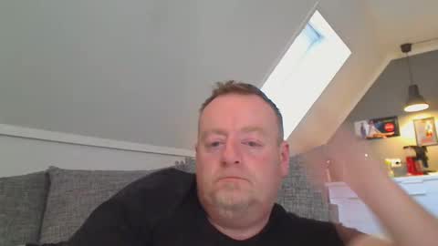 Snapshot of runepetter chatting on November 13, 9:19 am bignorwegian online show from November 13, 9:19 am