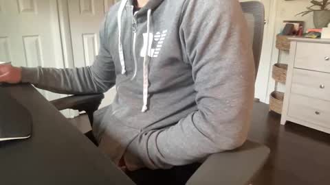 Snapshot of rungriff2323 chatting on October 22, 4:18 pm rungriff2323 online show from October 22, 4:18 pm